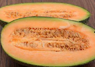 吃拉肚子药能吃哈密瓜吗,哈密瓜可食用吗？营养与注意事项解析