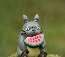 老虎吃瓜手办,萌宠与美食的跨界碰撞