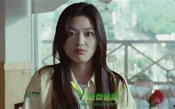 暴躁的女人吃瓜