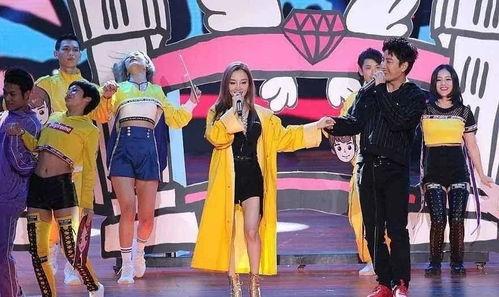 东方卫视跨年吃瓜,吃瓜群众狂欢夜